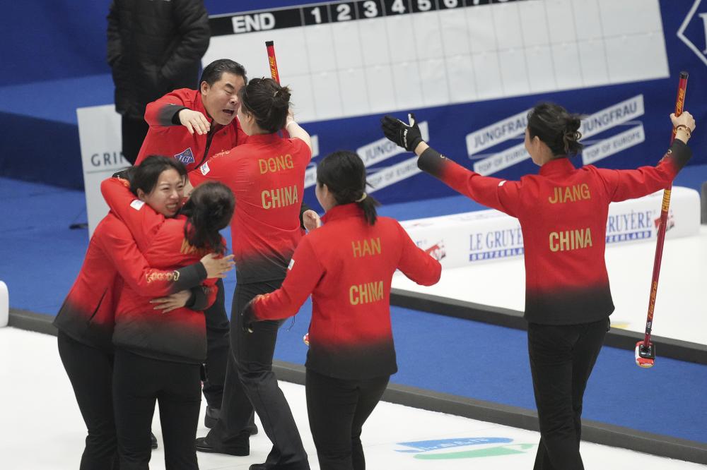 1-2折戟亚平宁！英超11.4亿豪门惨遭逆转跌出前8 各项赛事4场不胜